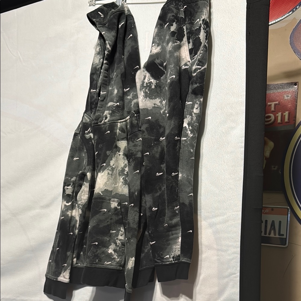 Nike Monochrome Tie-Dye Hoodie & Pants Boys size XS Set